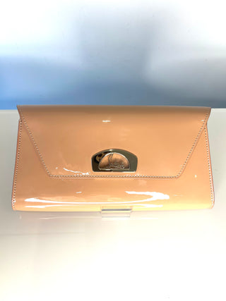 Beige patent leather clutch bag with a  Louboutin metal clasp on the front flap