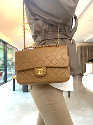 Chanel Vintage Classic Double Flap Bag – Tan Lambskin with Gold Hardware
