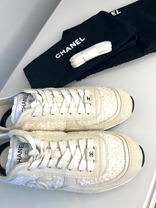 Chanel CC White, Cream & Beige Tweed, Suede and Leather Trainers – Size 38.5 UK 5.5