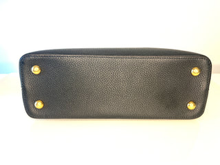 Louis Vuitton LV Capucines MM - Black Taurillon Leather Handbag