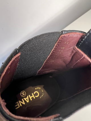 Chanel Preloved Black Leather CC Chelsea Boots 39 UK6