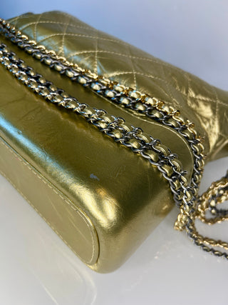 Chanel Gabrielle Medium Metallic Gold Quilted Hobo Bag – Circa 2017