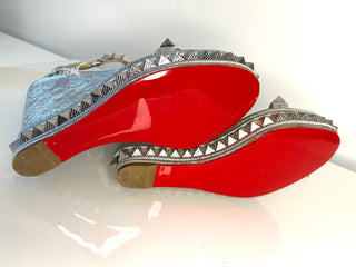 Christian Louboutin Pyraclou 110 Silver Specchio Vintage Leather Wedge Sandals 40 UK7