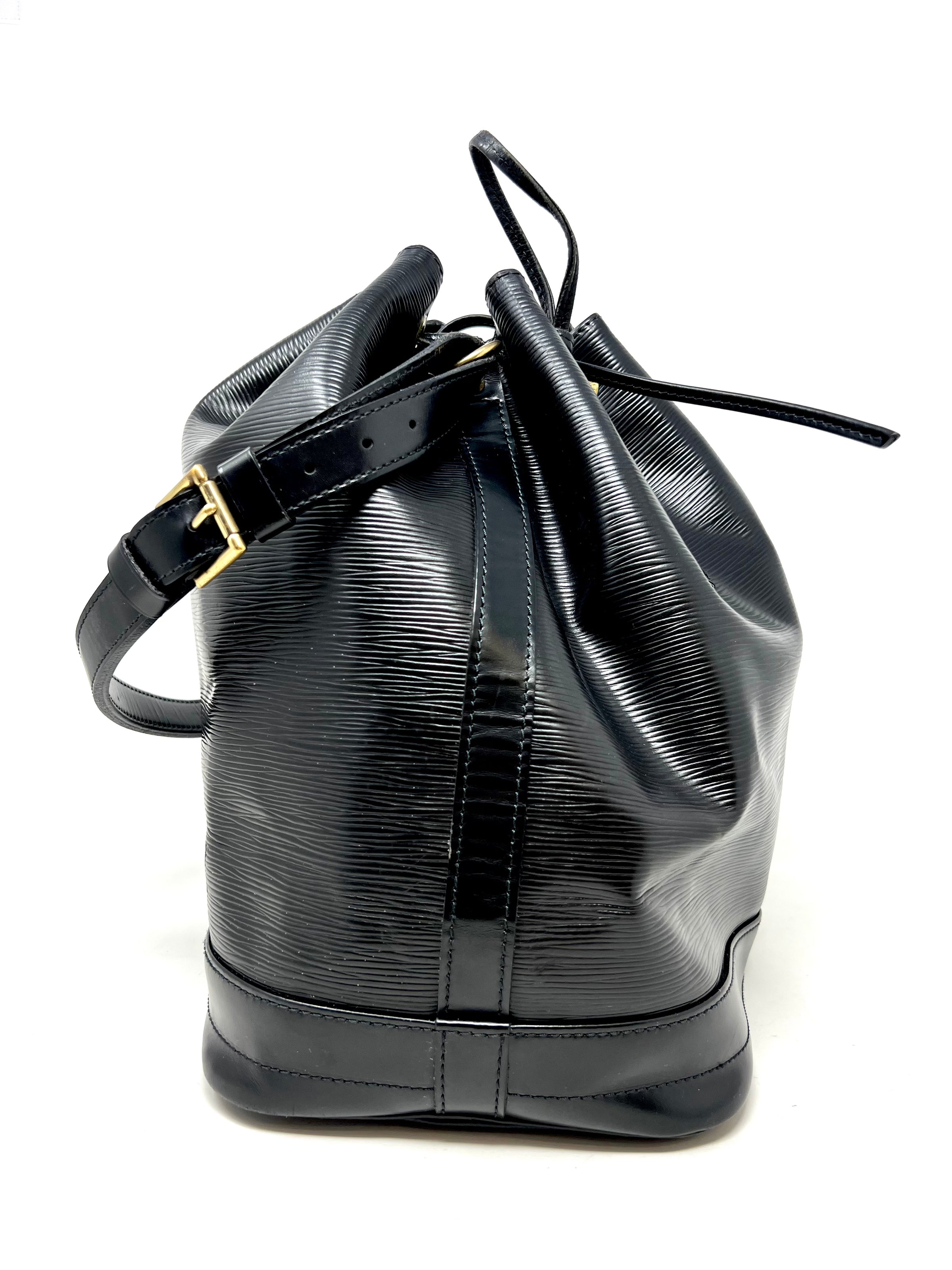 Louis Vuitton White Epi Leather Noe Bucket Bag Louis Vuitton