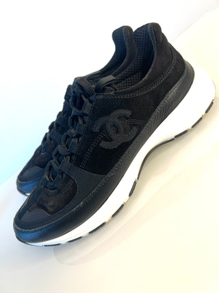 Chanel Black Suede & Leather CC Trainers Sneakers – Size 39 UK 6