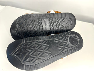 Louis Vuitton Preloved Sunset Comfort White Flat Sandals 38.5 UK5.5