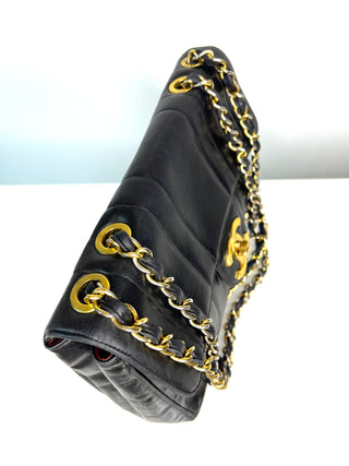 Vintage Chanel Black Vertical Quilted Jumbo Flap – Gold-Plated Hardware Shoulder Bag