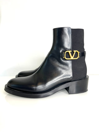 Valentino Garavani VLogo Black Leather Chelsea Ankle Boots 38 UK5