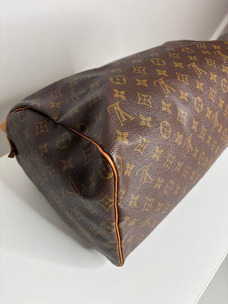 Louis Vuitton Speedy 40 Monogram Canvas Handbag