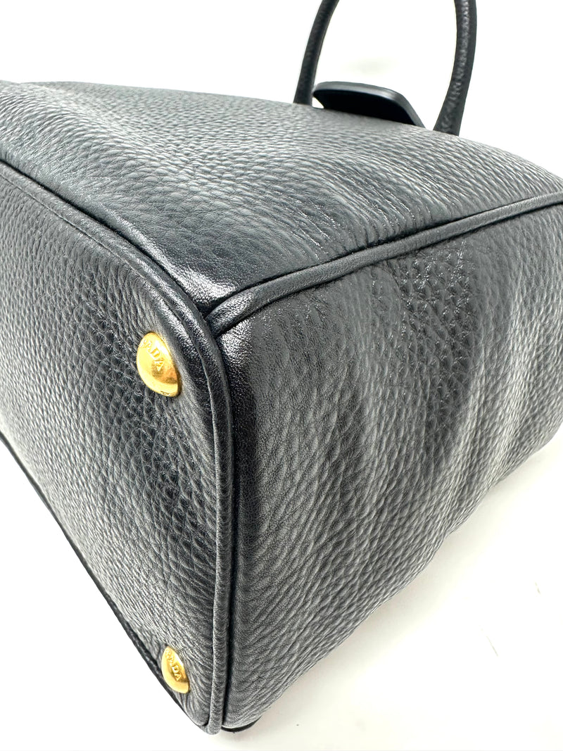 Vitello Daino Black Grained Leather Tote Bag