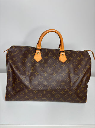 Louis Vuitton Speedy 40 Monogram Canvas Handbag