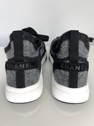 Chanel Preloved Grey Fabric Black Suede Sneakers Trainers 38.5 UK5.5