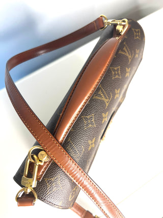 LOUIS VUITTON MONCEAU 28 VINTAGE MONOGRAM TOP-HANDLE & SHOULDER BAG