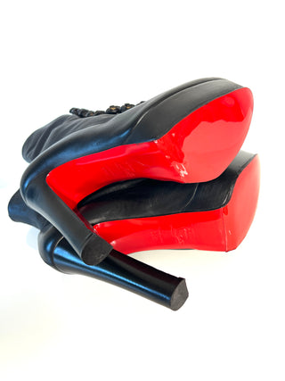 Christian Louboutin Chasseresse 140 Black Nappa Leather Platform Boots – Size 39.5 / UK 6.5