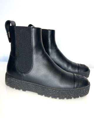 Chanel Preloved Black Leather CC Chelsea Boots 39 UK6