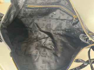 Gucci Pre-Loved Black Patent Leather  Large Hysteria Clutch Bag