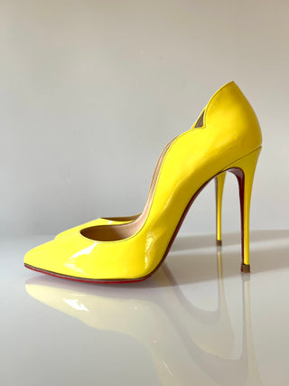 Christian Louboutin Hot Chick 100 Yellow patent Leather Heels 39 UK6