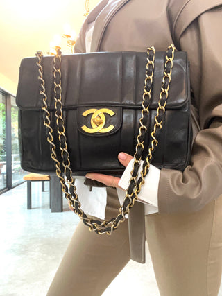 Vintage Chanel Black Vertical Quilted Jumbo Flap – Gold-Plated Hardware Shoulder Bag