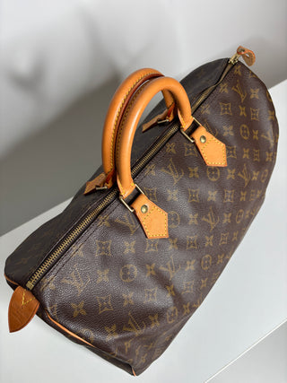 Louis Vuitton Speedy 40 Monogram Canvas Handbag