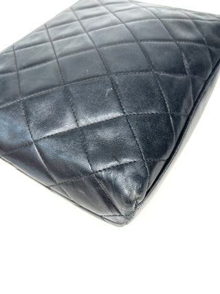 Vintage Chanel Black Quilted Leather Flap – Gold-Plated Hardware Cross-body Shoulder Bag