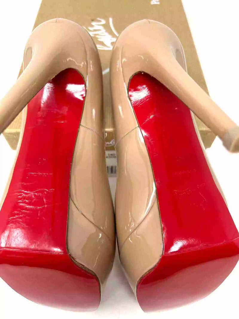 Christian Louboutin Bianca 140 Nude Patent Leather Platform Heels 41 UK 8