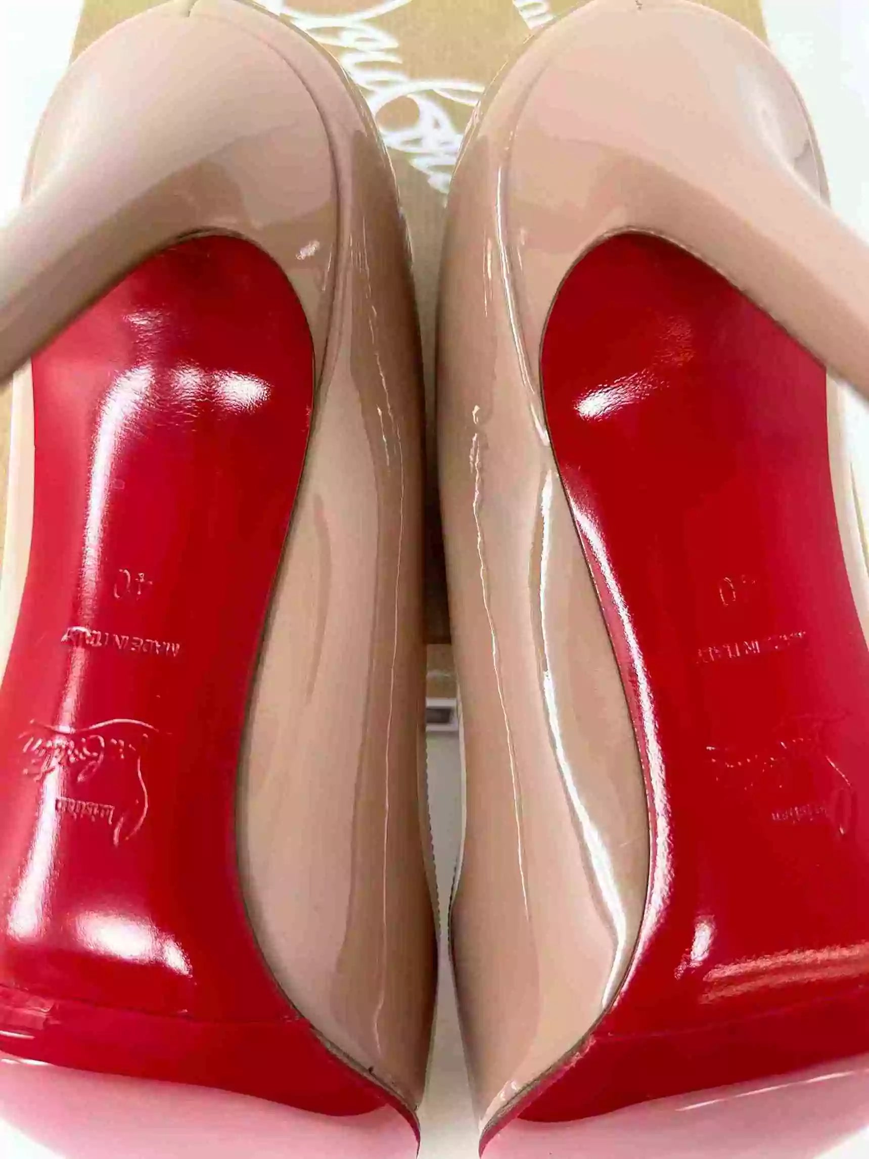 Christian Louboutin Pigalle 100 Nude Patent Leather Pump Heels 40 Christian Louboutin Pigalle 100 Nude Patent Leather Pump Heels 40