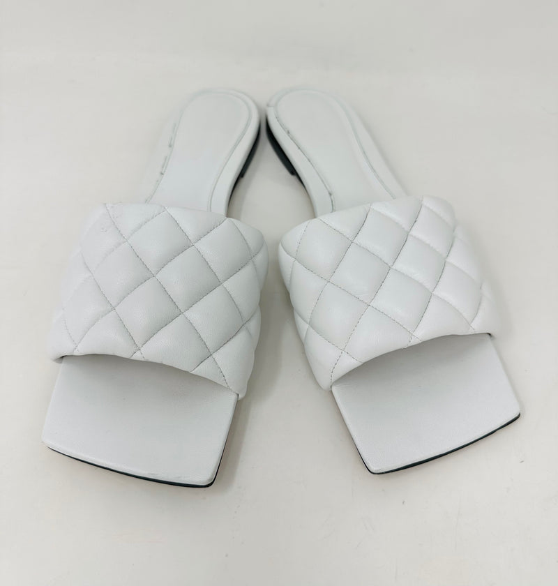 Quilted Padded White Leather Flat Mules Sandals 38.5