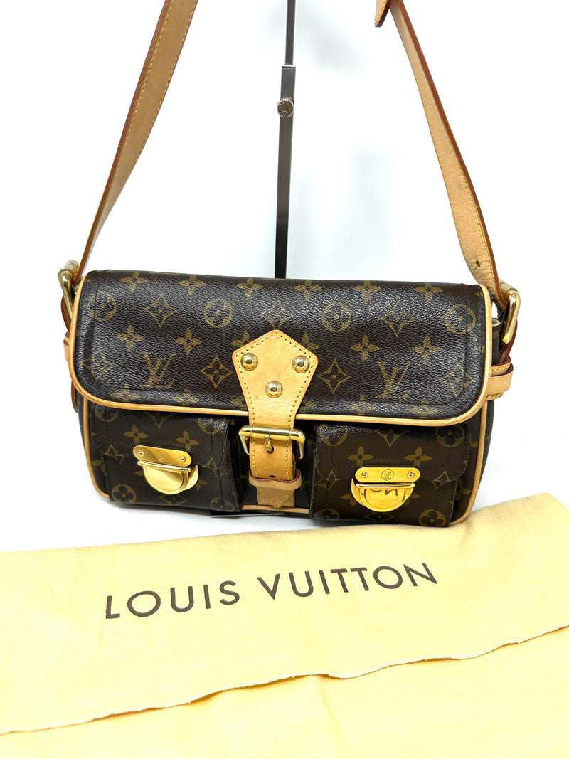 Louis Vuitton Monogram Canvas Hudson PM Shoulder Bag Handbag Pockets w/ Dust  Bag
