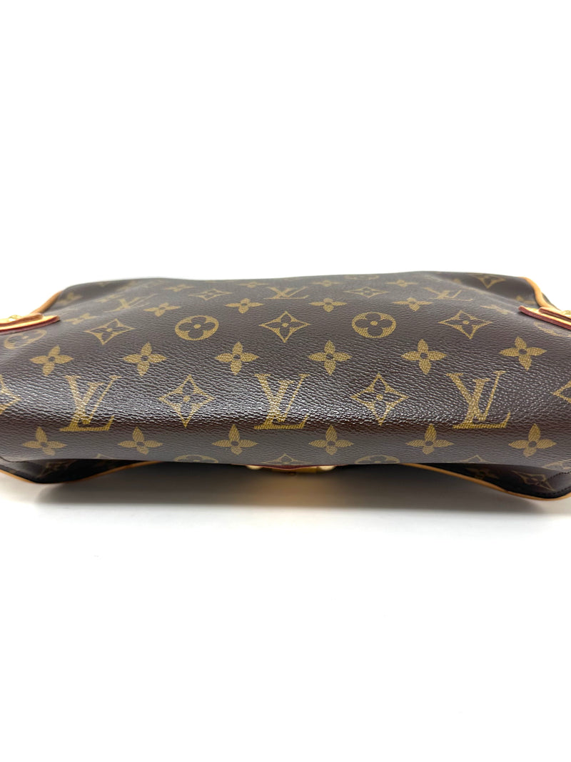 Louis Vuitton Louis Vuitton Hudson PM Monogram Canvas Shoulder Bag