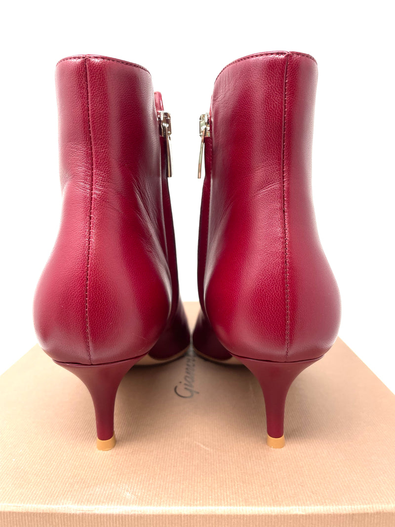 Gianvito Rossi Levy 55 Burgundy Nappa Syrah Mid Heel Ankle Booties 36