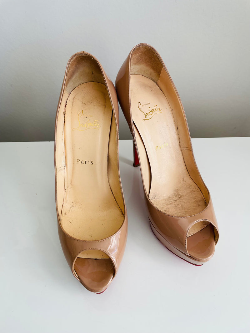 Christian Louboutin Pigalle Follies 100 Patent Leather Pumps Nude 37.5